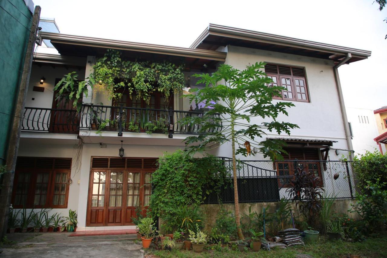 Colombo Orchid Villa Bagian luar foto